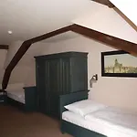 U Cervene Zidle - Red Chair Hotel Praga
