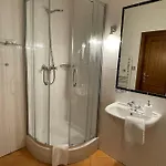 U Cervene Zidle - Red Chair 3*