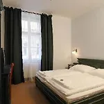 U Cervene Zidle - Red Chair 3* Praga