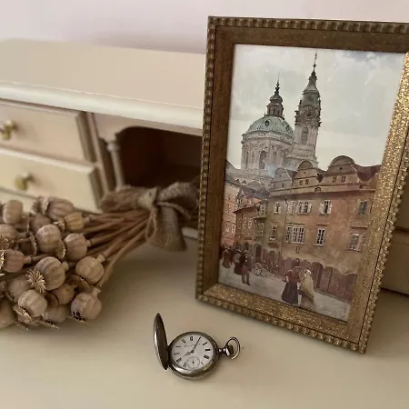 U Cervene Zidle - Red Chair Отель